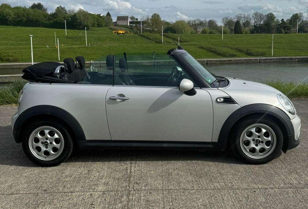 MINI Mini Cabriolet 1.6i One