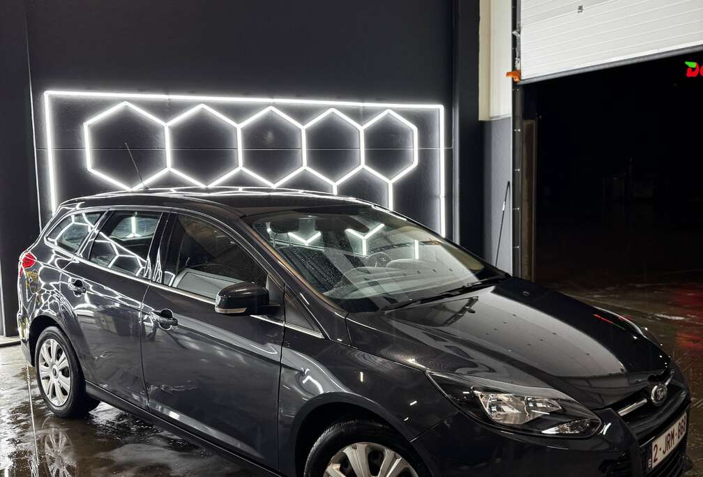 Ford 1.0 EcoBoost ECOnetic Tech. Titanium