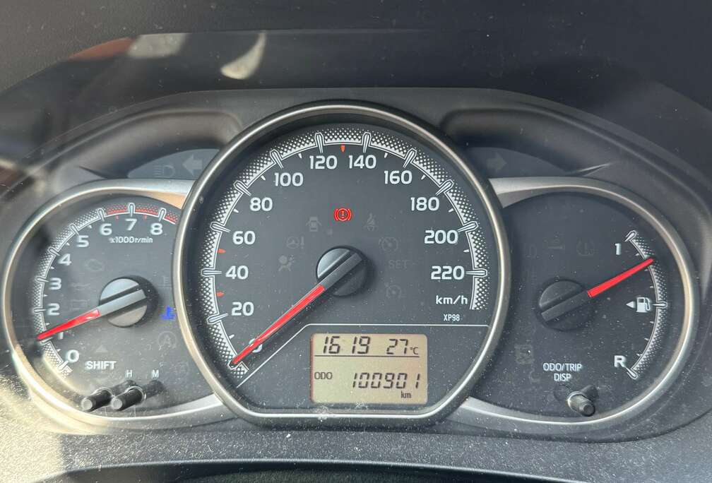 Toyota Yaris 1.33i VVT-i Orange Ltd. Edition