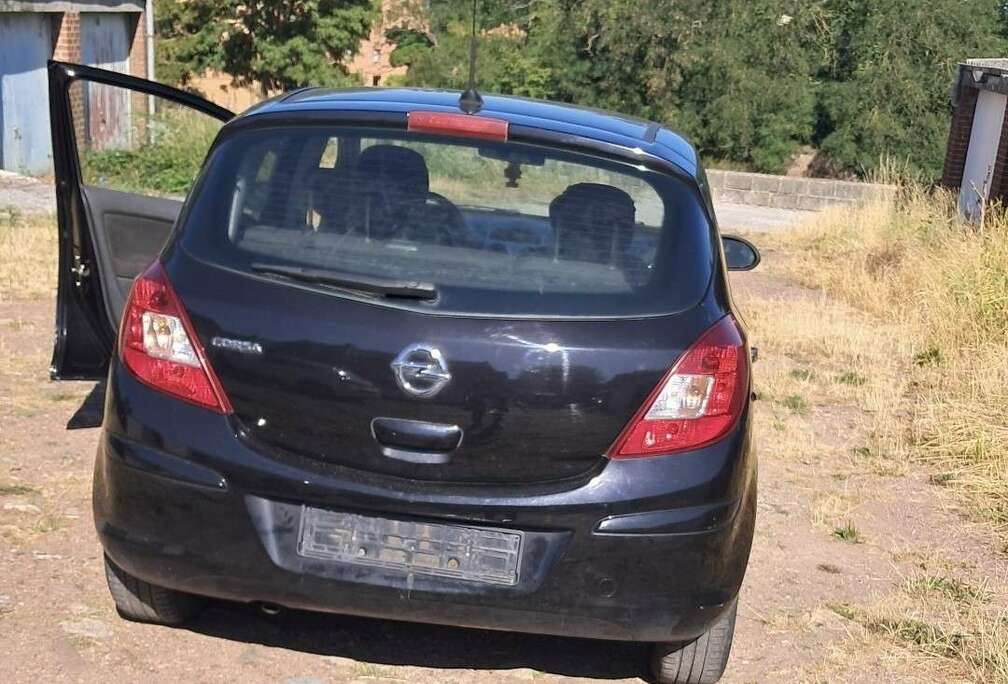 Opel 1.2 - 85 ch Twinport Essentia