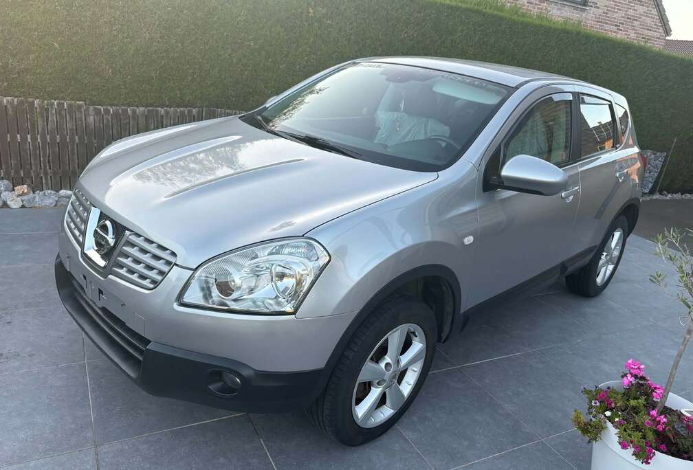 Nissan 1.5 dCi 2WD Tekna Pack Navi + ESP