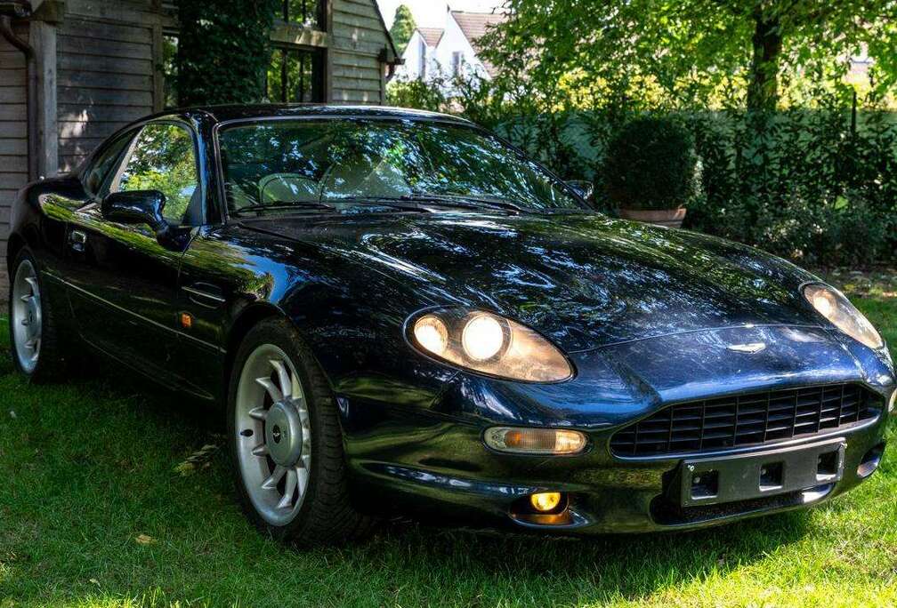 Aston Martin DB 7