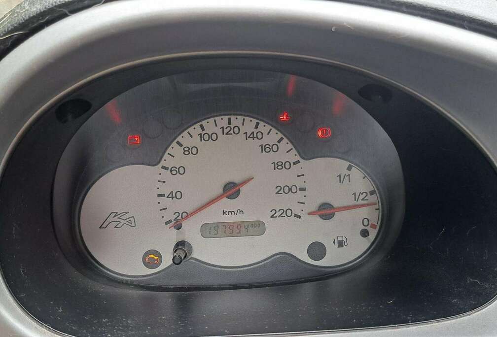 Ford Ka 1.3i Start