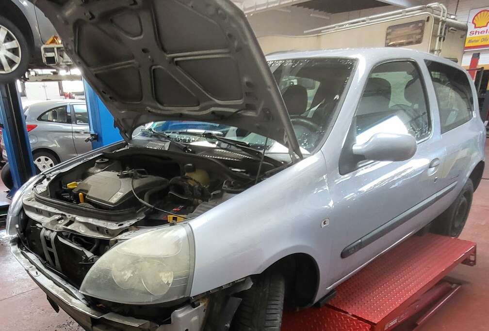 Renault 1.2i Community