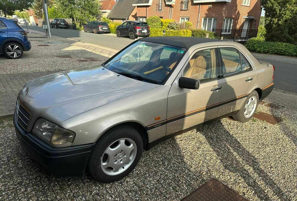 Mercedes-Benz Elegance