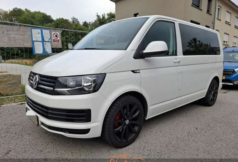 Volkswagen 2.0 TDI 9 PLACES, 1 HAND, CLIMA,NAVI,PDC,CAMERA