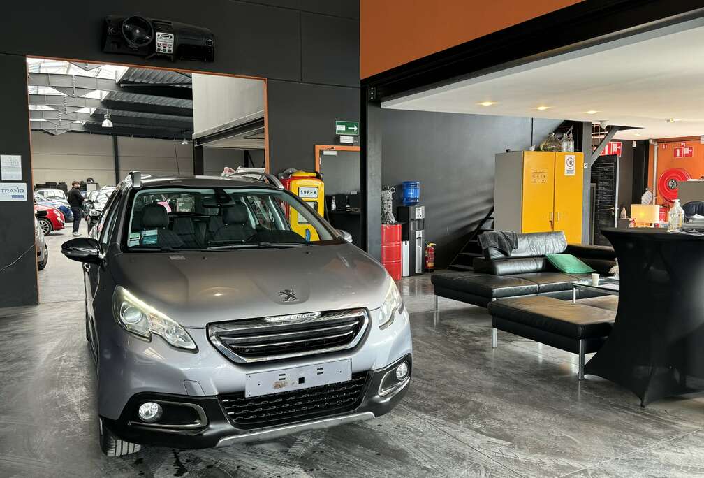 Peugeot 1.2 - AUTOMATIQUE - A/C - NAVI - MEDIA/TEL - LIM/REG