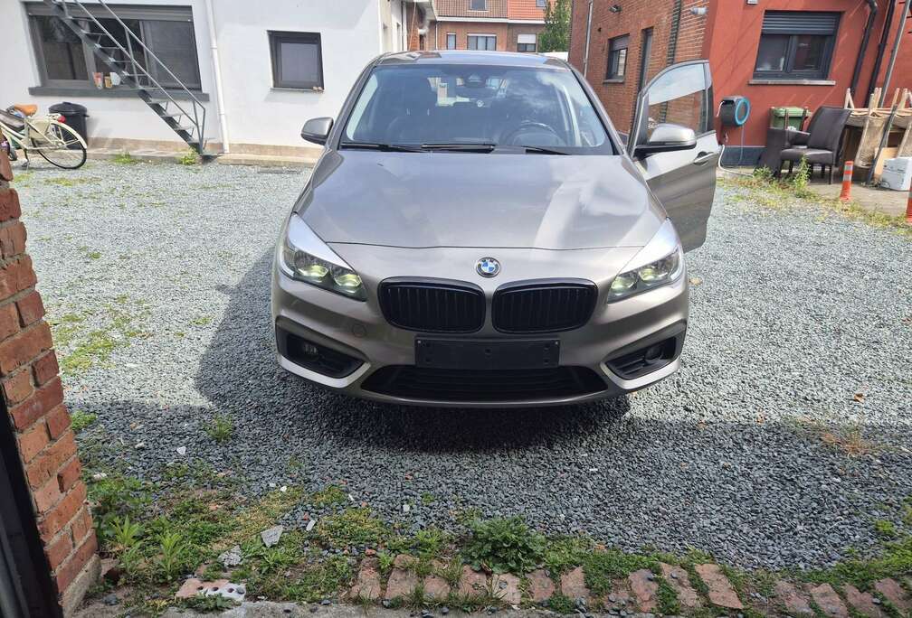 BMW BMW 218d 2liter diesel  automaat  150pk euro6b