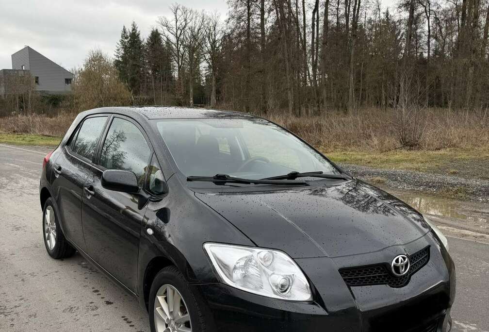 Toyota 90 D-4D FAP Active 118 g/km