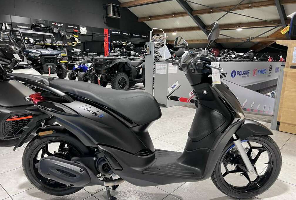Piaggio 4T  SPORT