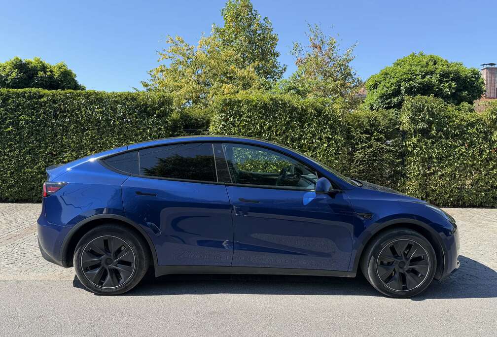 Tesla Model Y Long Range Dual Motor AWD