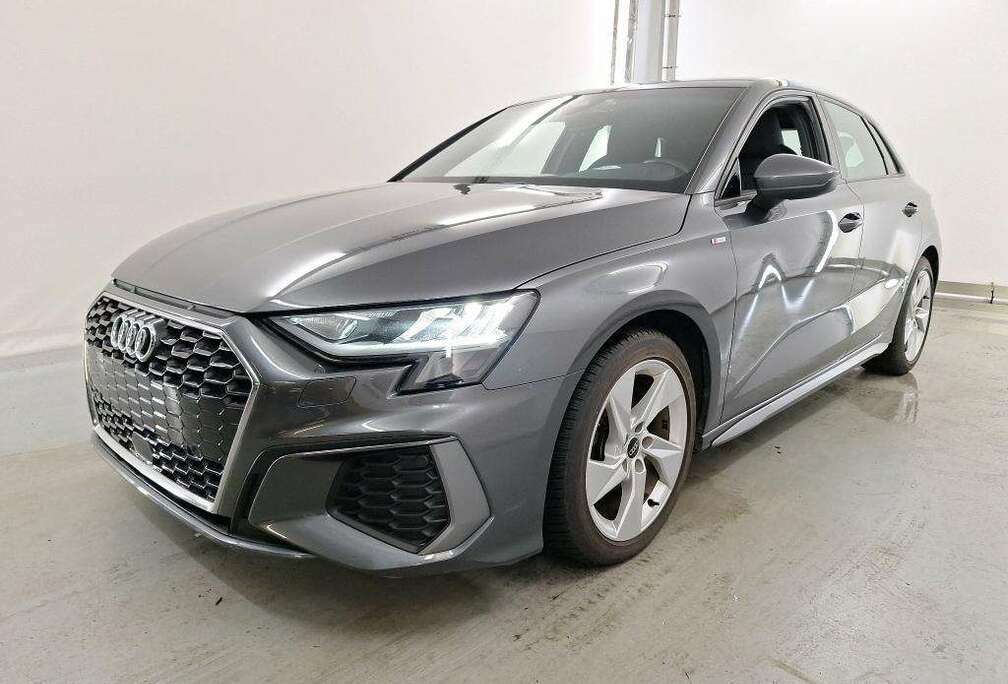 Audi A3*S*LINE*inter exter*XENON/CARPASS*CARPLAY