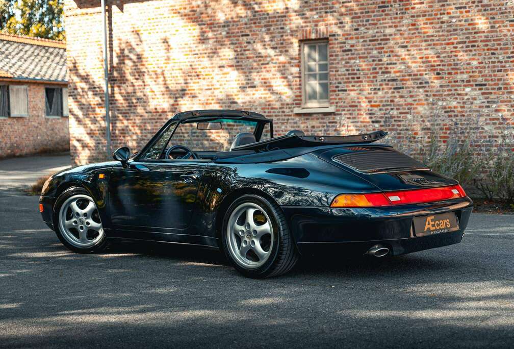 Porsche 911 CARRERA CABRIOLET / MANUAL / AIRCO / HEATED SEATS