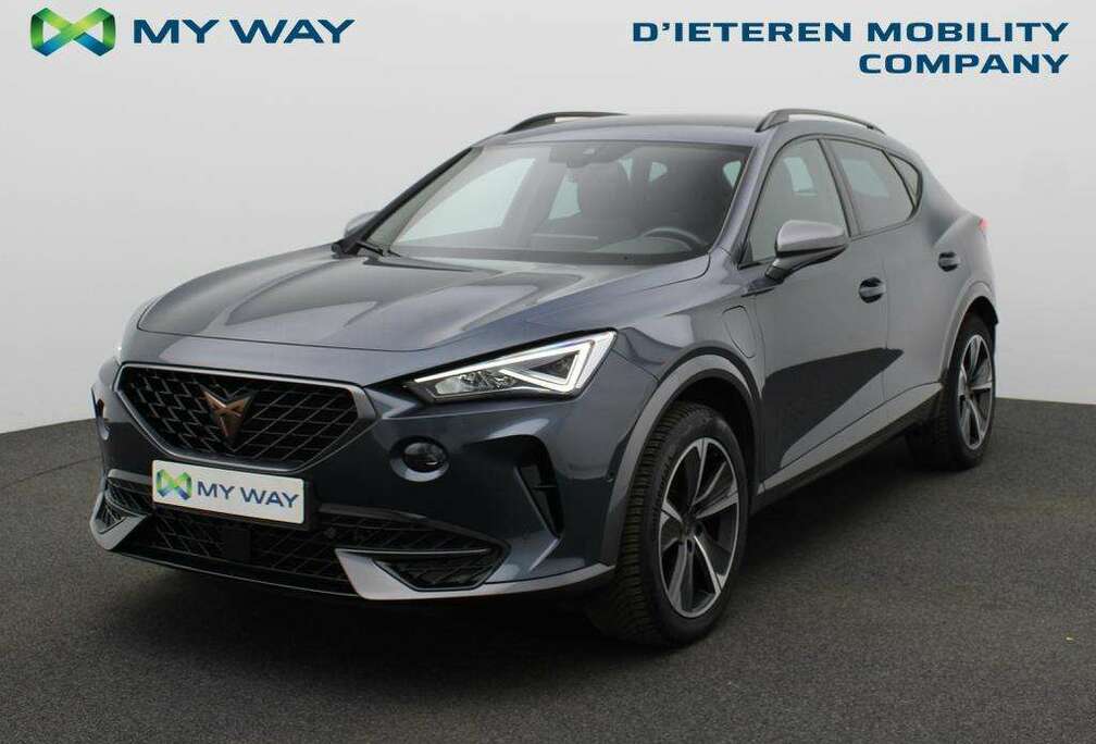 1.4 e-HYBRID 204 PK DSG-6 / ACC / Camera / Apple Carplay