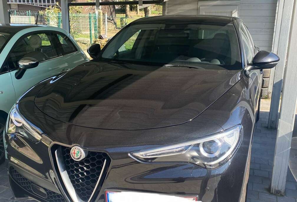 Alfa Romeo 2.0 T AWD Super (EU6d-TEMP)