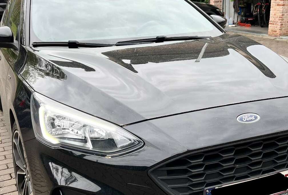 Ford Focus 1.0 ST line