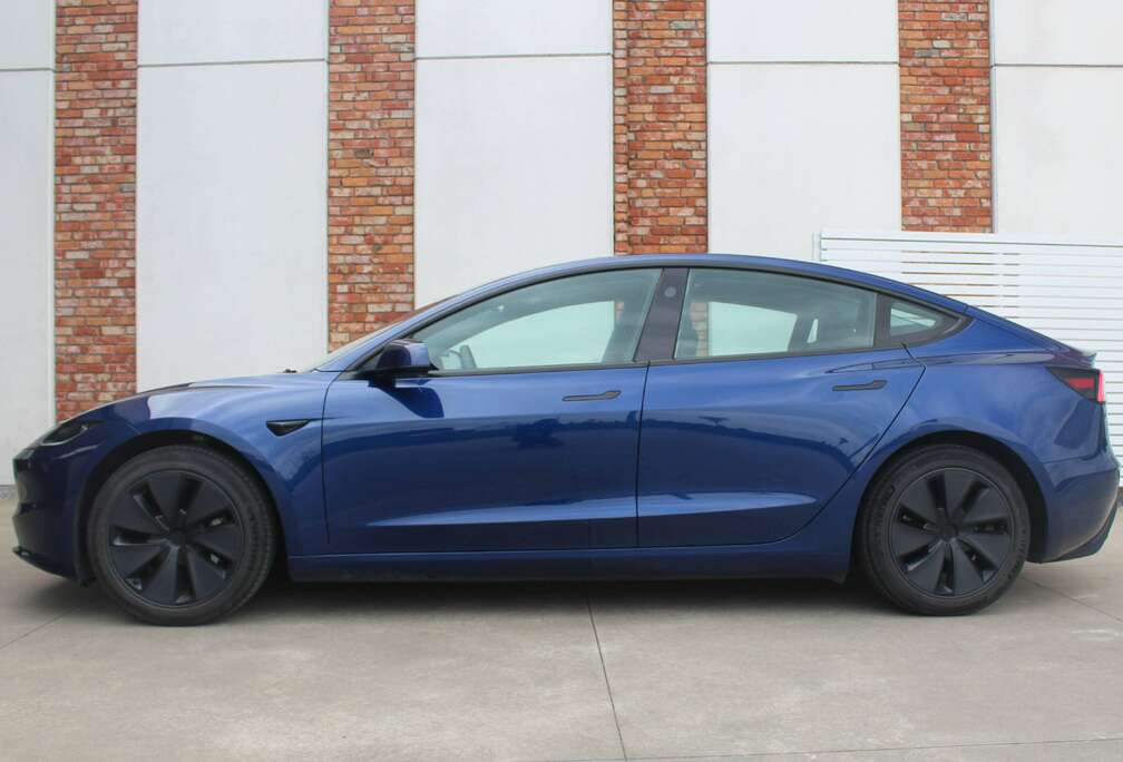 Tesla RWD 60KW BLUE PREMIUM *TREKHAAK*