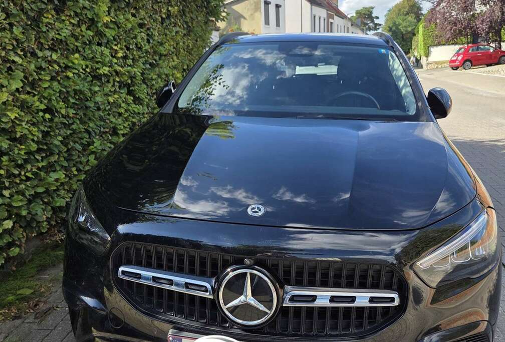 Mercedes-Benz Luxury Line