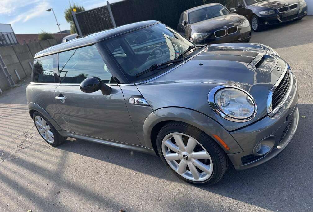 MINI 1.6i