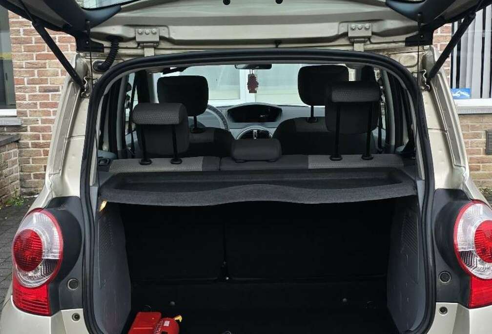 Renault 1.2i 16v Authentique