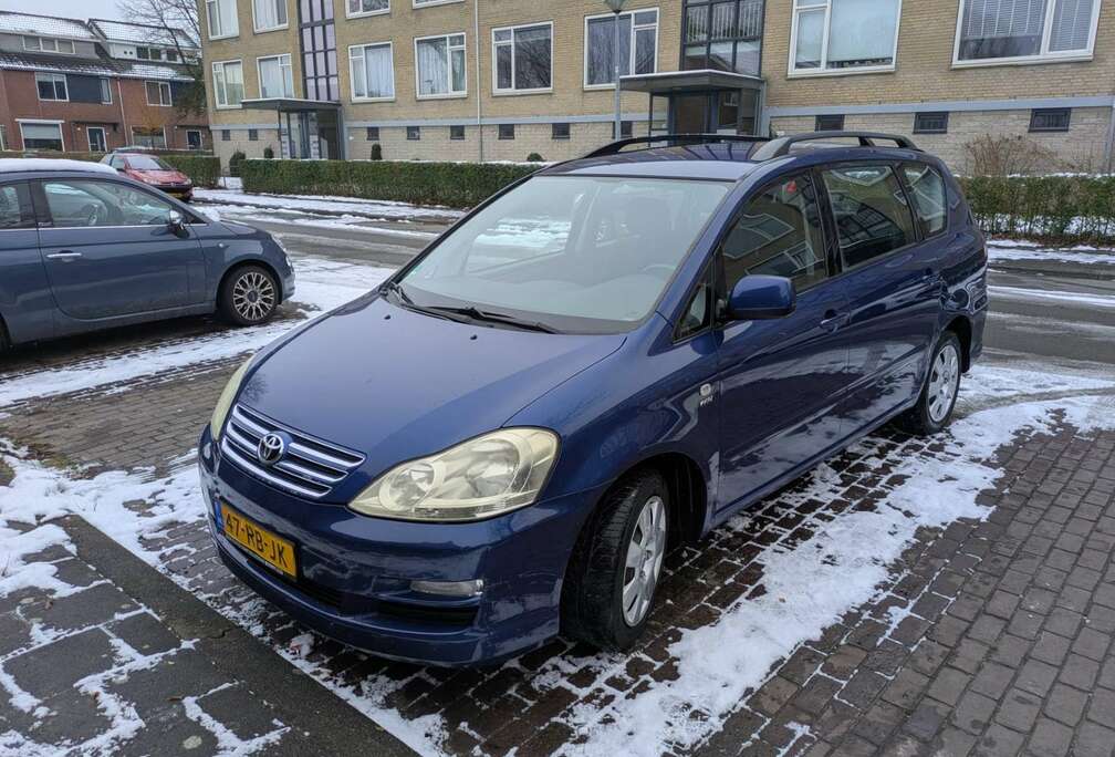 Toyota 2.0i Linea Sol 7pl.