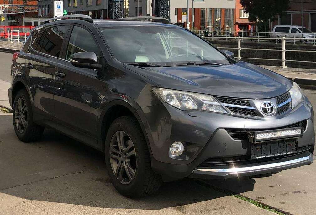 Toyota RAV4 2.0i 4x4 Lounge Multidrive S