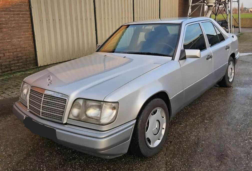 Mercedes-Benz w124