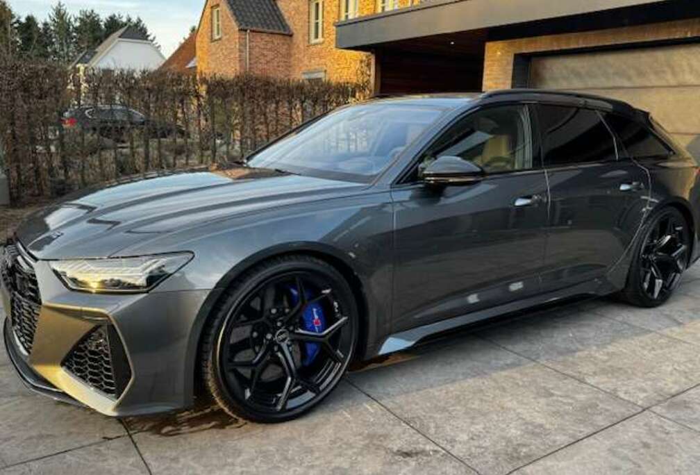 Audi RS6 Performance Dynamic Plus -305km/h