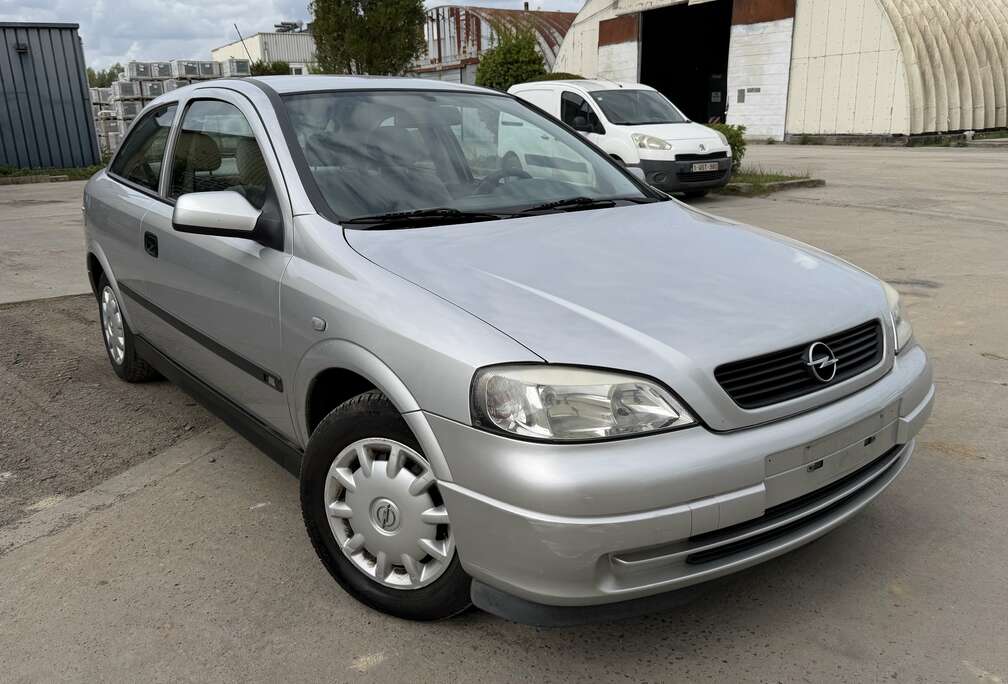 Opel 1.2i XE 16v Comfort