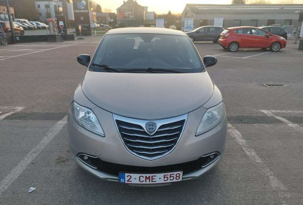 Lancia 0.9 TwinAir 85 ch Stop&Start Platinum