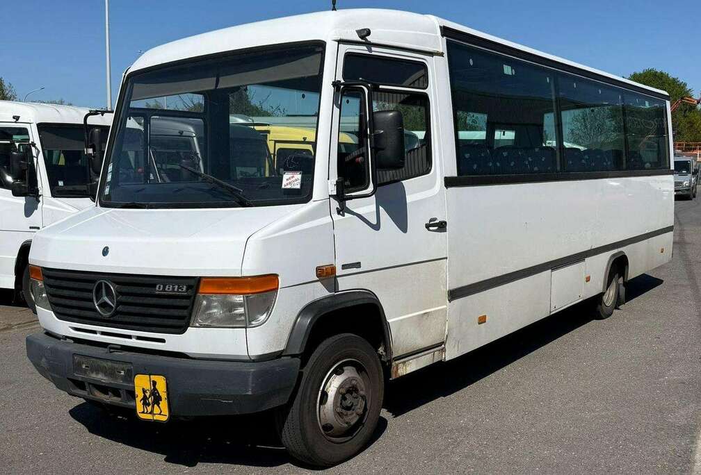 Mercedes-Benz 813 (Stock ID 38169)