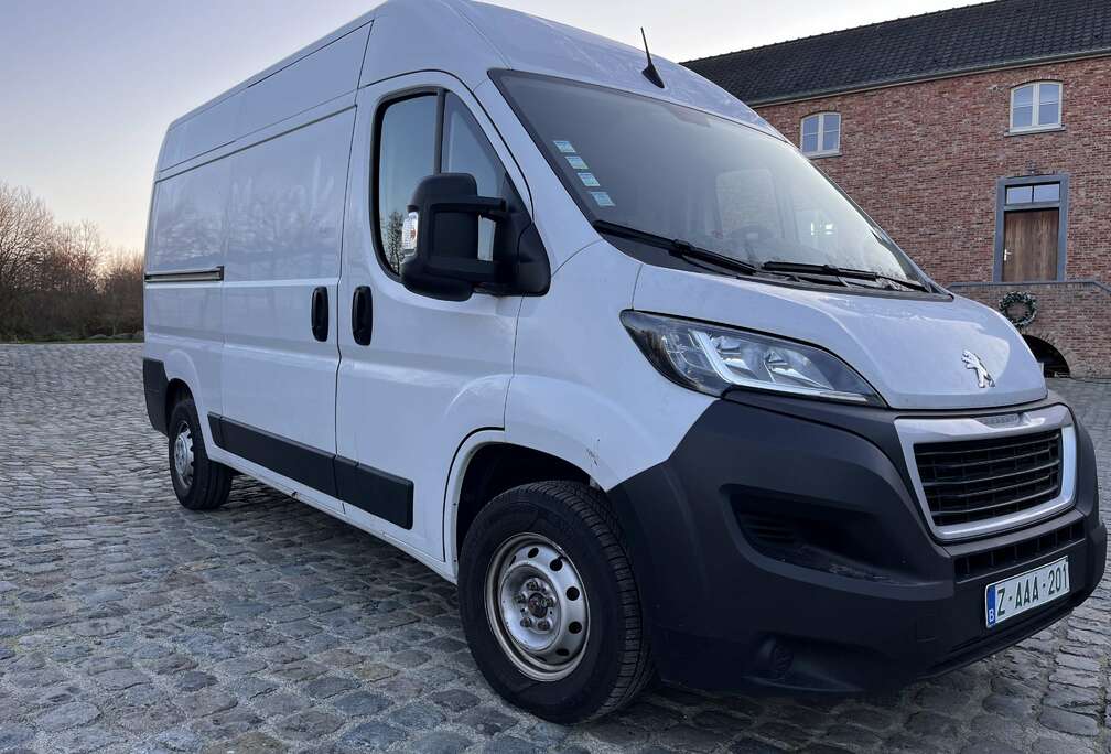 Peugeot 2.2 BlueHDi L2H2 Premium CAMERA / Attache remorque