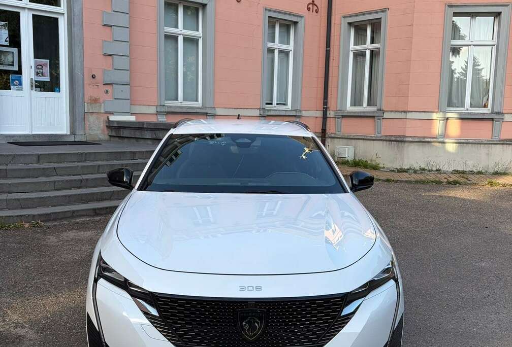 Peugeot SW 1.2 Turbo MHEV Active Pack S&S