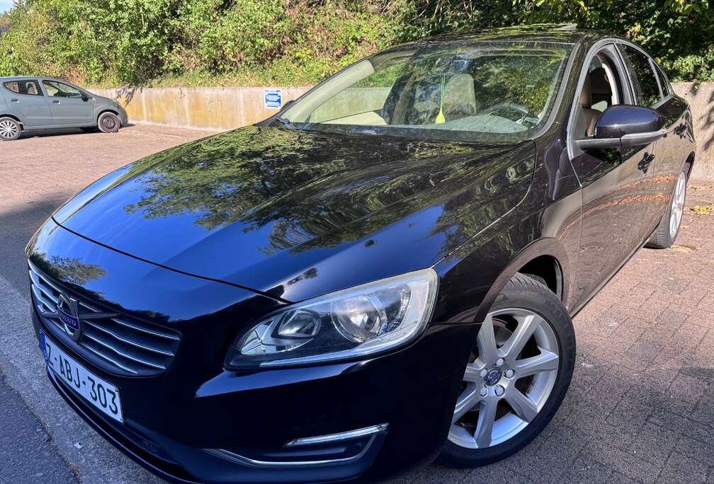 Volvo S60 2.0 D3 190.000KM / 2015 PRET A IMMATRICULER