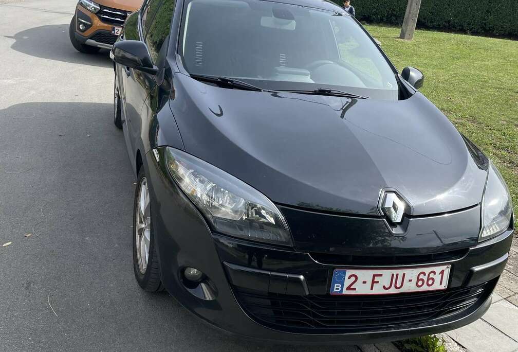 Renault Mégane III dCi 110 FAP eco2 Dynamique Champion Eur