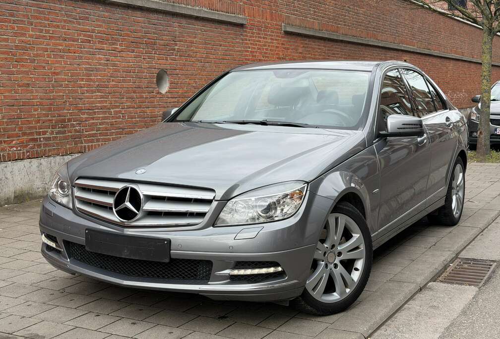 Mercedes-Benz CDi Avantgarde ( Automatique ) Très propre CT Ok