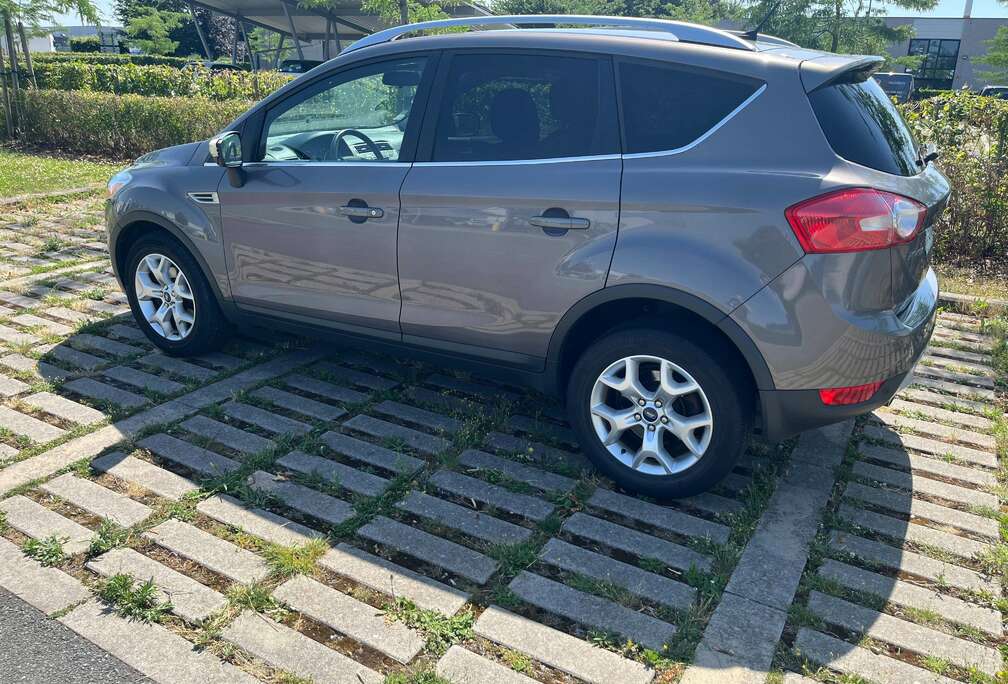 Ford Kuga 2.0 TDCi 2WD Individual DPF _Etat Neuf_