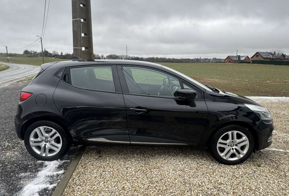 Renault Clio IV 0.9 TCe Corporate Ed (EU6c)