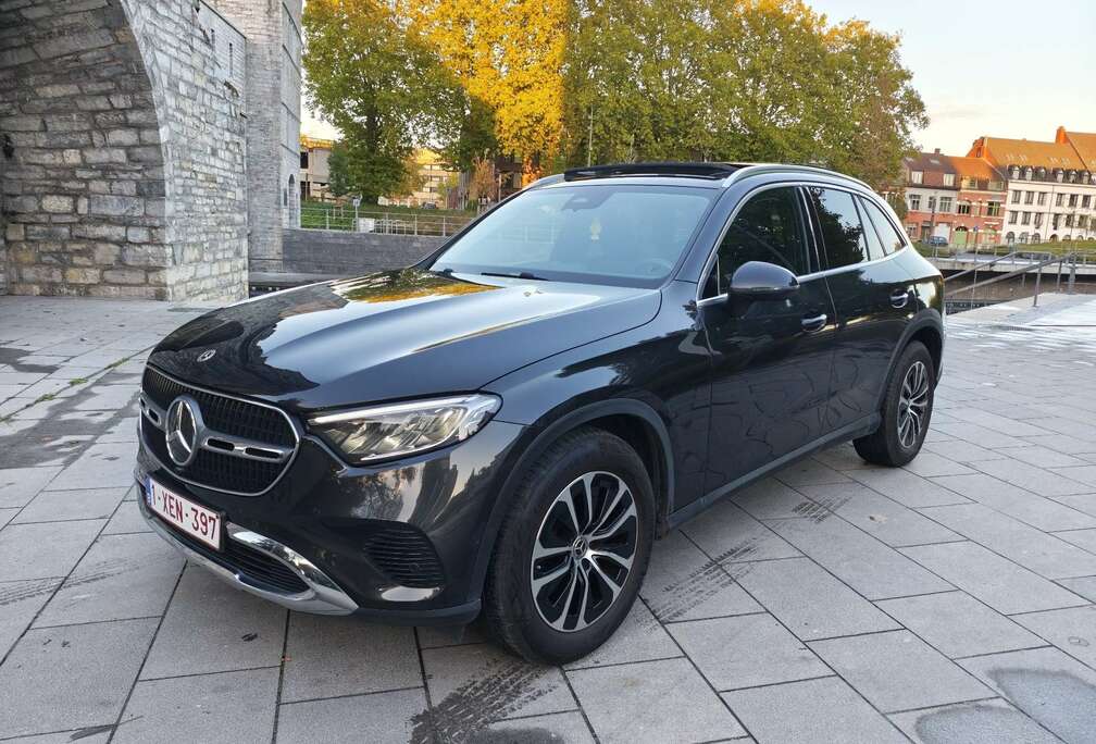 Mercedes-Benz d 9G-Tronic Avantgarde Mild Hybrid Toit ouvrant