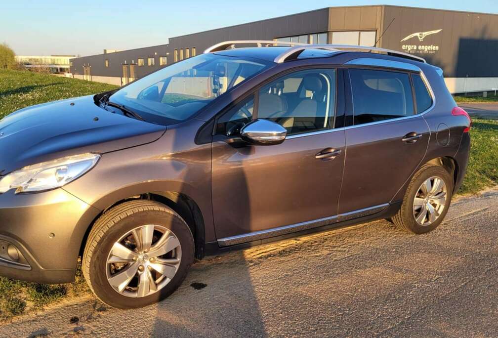 Peugeot 2008 1.2i PureTech Active S