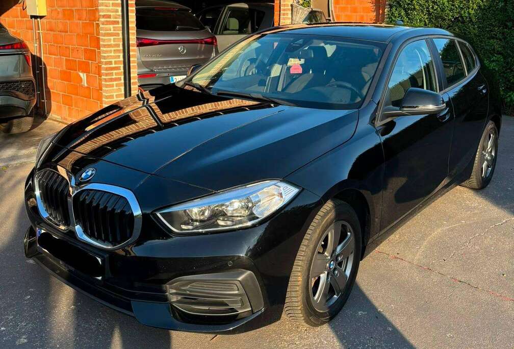 BMW 118i Model Advantage