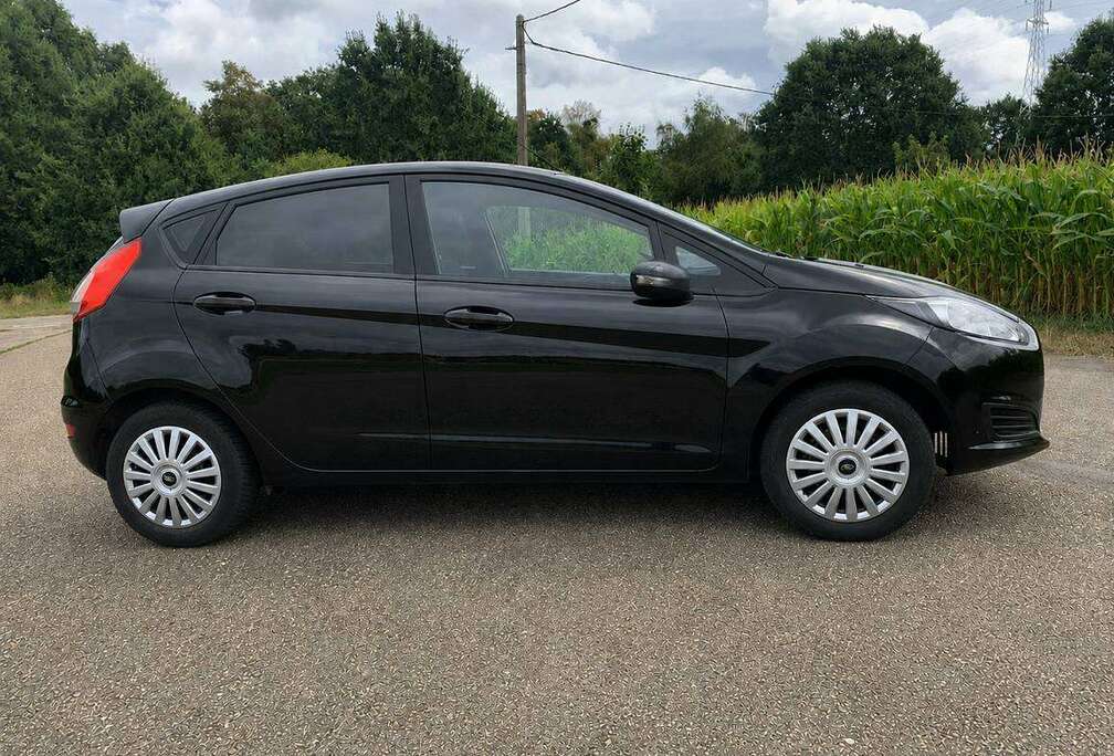 Ford Fiesta 1.25i Ambiente