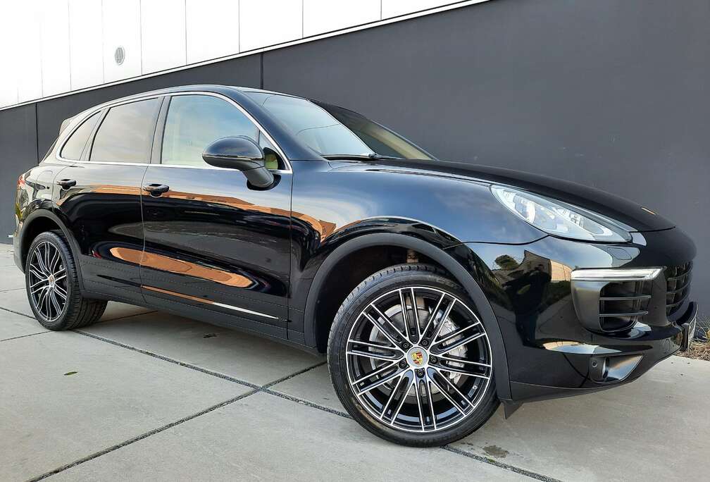 Porsche 3.0TD V6 Tiptr. S*PANO DAK*21\