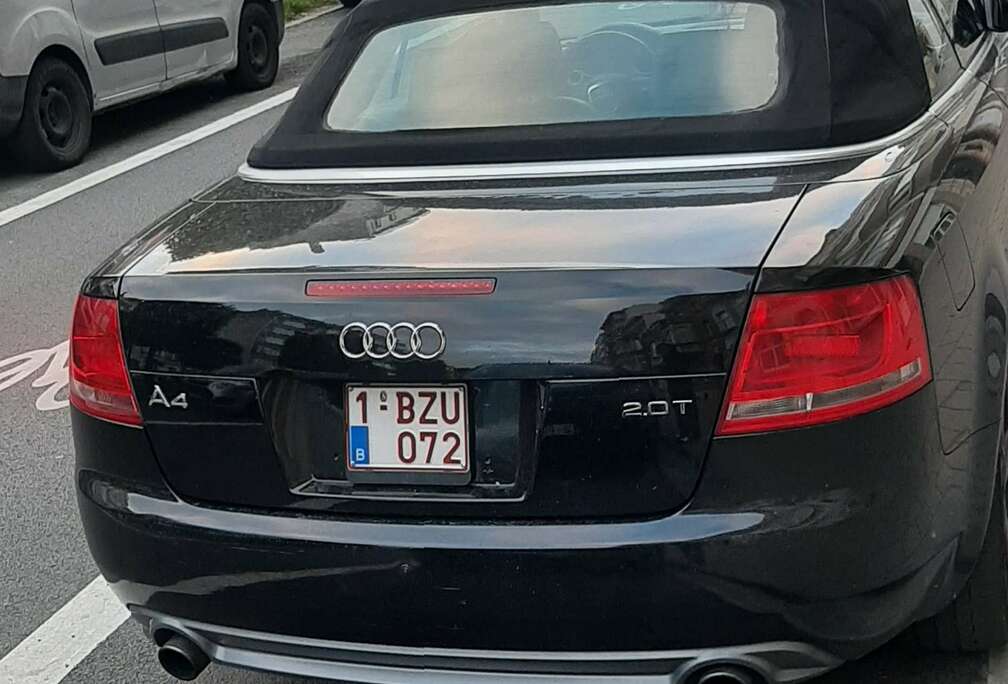 Audi A4 Cabriolet 2.0 Turbo 16v FSI S-line Multitronic