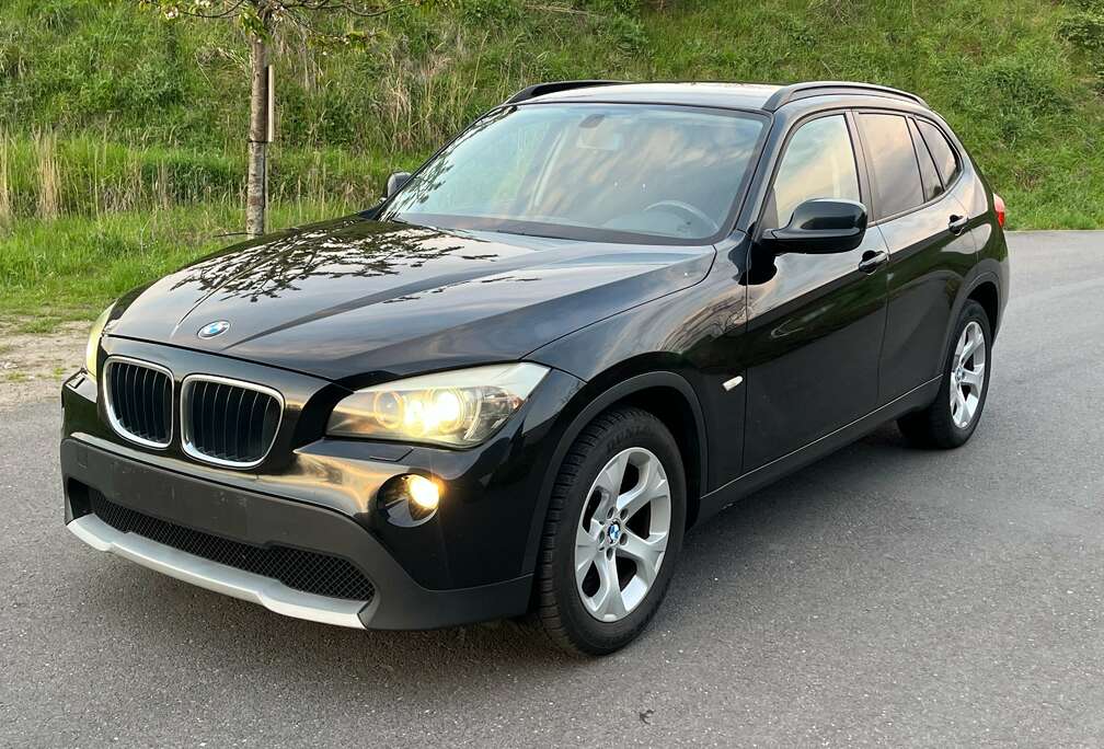 BMW X1 2.0 dA sDrive18 / Automaat / Xenon...