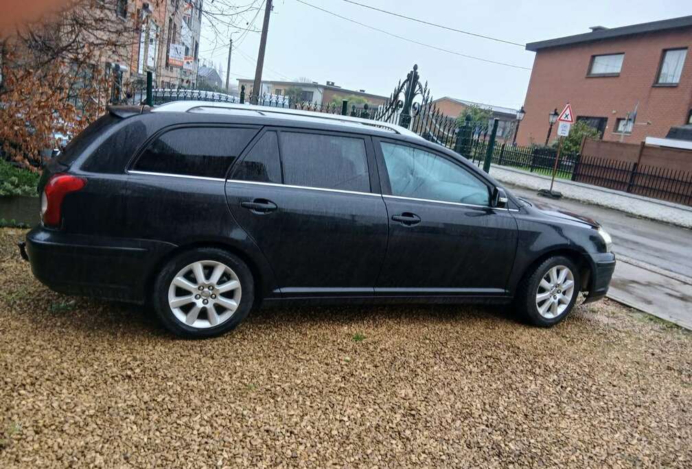 Toyota Avensis SW 2.0 D-4D Luna DPF