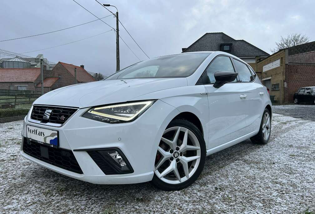 SEAT 1.0 TSI FR / Carplay / PDC / LED