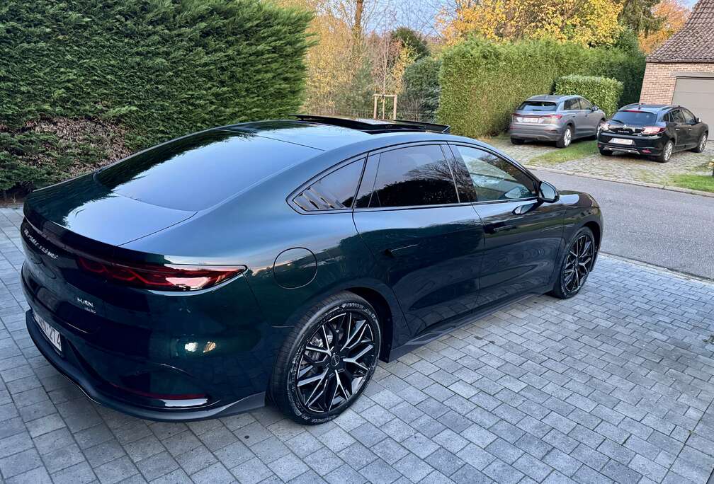 BYD 85.4 kWh Premium