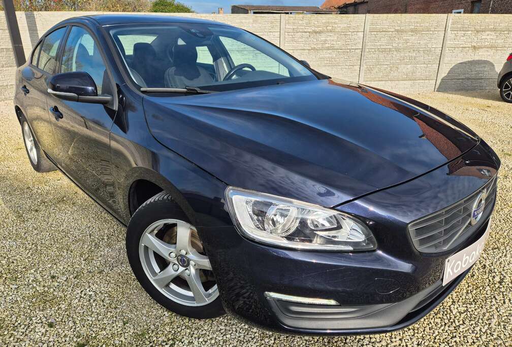 Volvo 2.0 D2 Kinetic//GPS/CLIM/USB/GARANTIE 12 MOIS