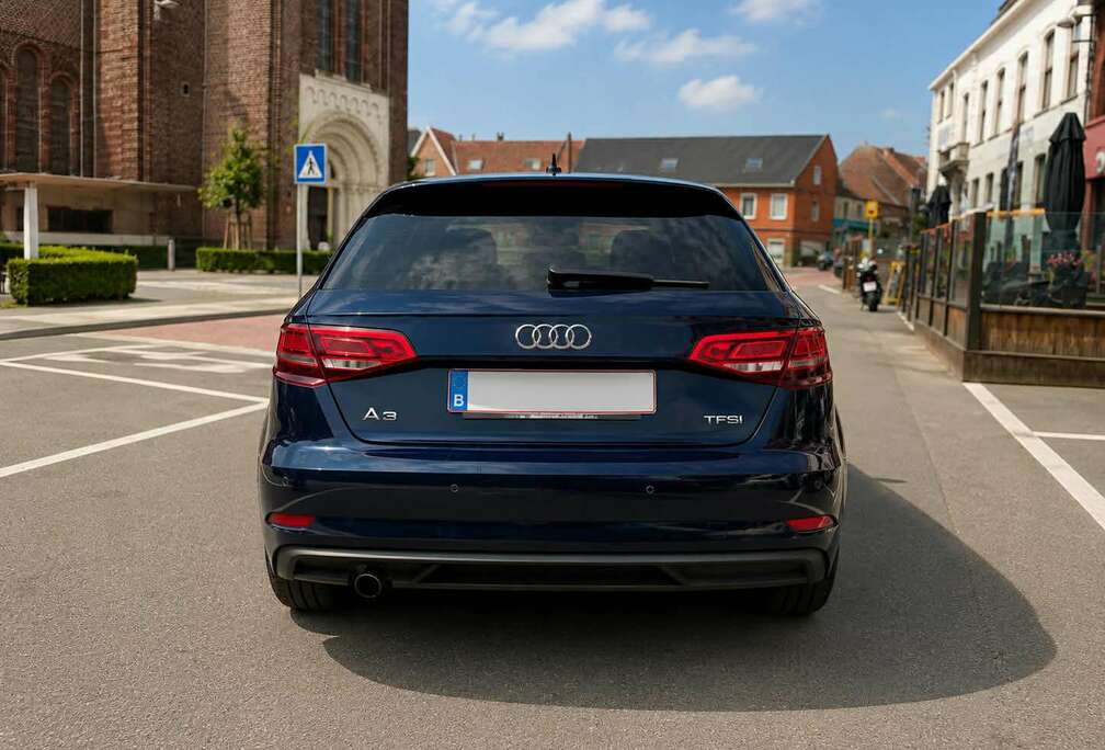 Audi Sportback 1.0 TFSI Design S tronic
